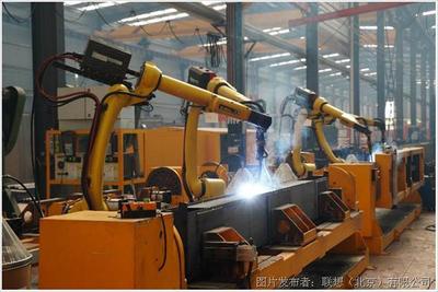 聯(lián)想榮膺行業(yè)先鋒 內(nèi)生外化雙驅(qū)動(dòng)，軟件開發(fā)助力制造業(yè)轉(zhuǎn)型升級(jí)